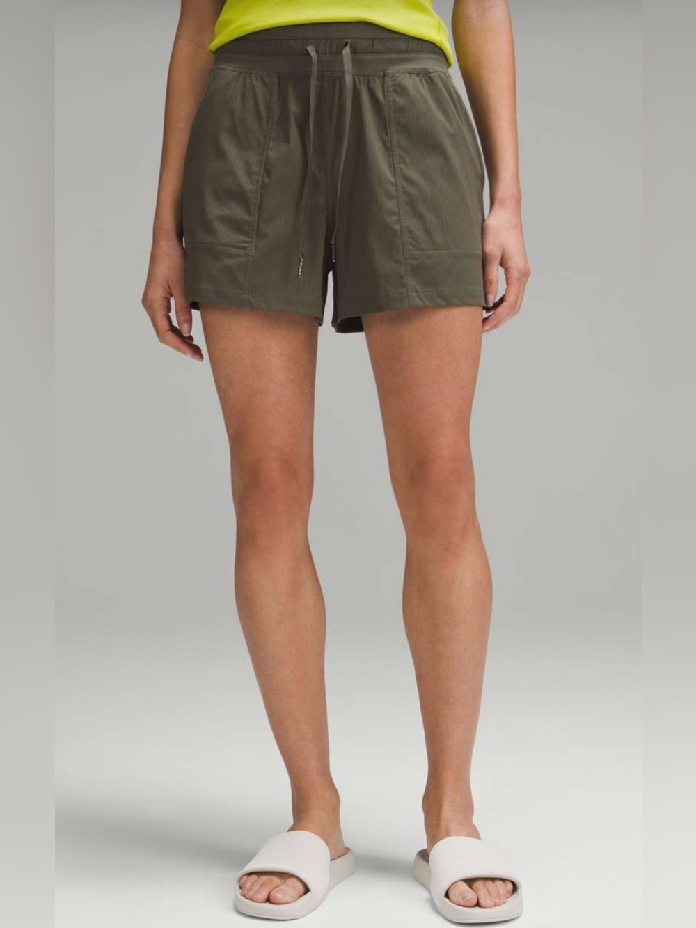 Lululemon Dance Studio High Rise Shorts 3.5” in Army Green | Size 4